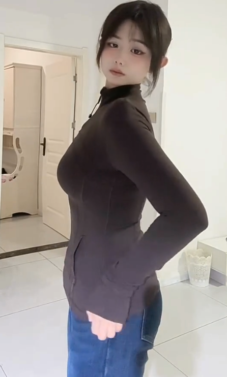 微密圈/觅圈 抖音 可爱小鼠酱《圣洁女仆》纯欲跪姿娇怜写真套图合集下载 微密圈/觅圈 抖音 可爱小鼠酱《圣洁女仆》纯欲跪姿娇怜写真套图合集下载