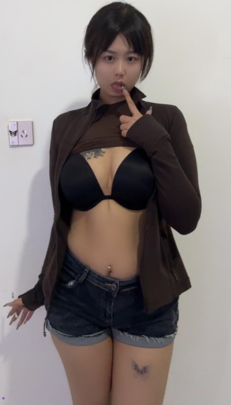 微密圈/觅圈 抖音 可爱小鼠酱《圣洁女仆》纯欲跪姿娇怜写真套图合集下载 微密圈/觅圈 抖音 可爱小鼠酱《圣洁女仆》纯欲跪姿娇怜写真套图合集下载