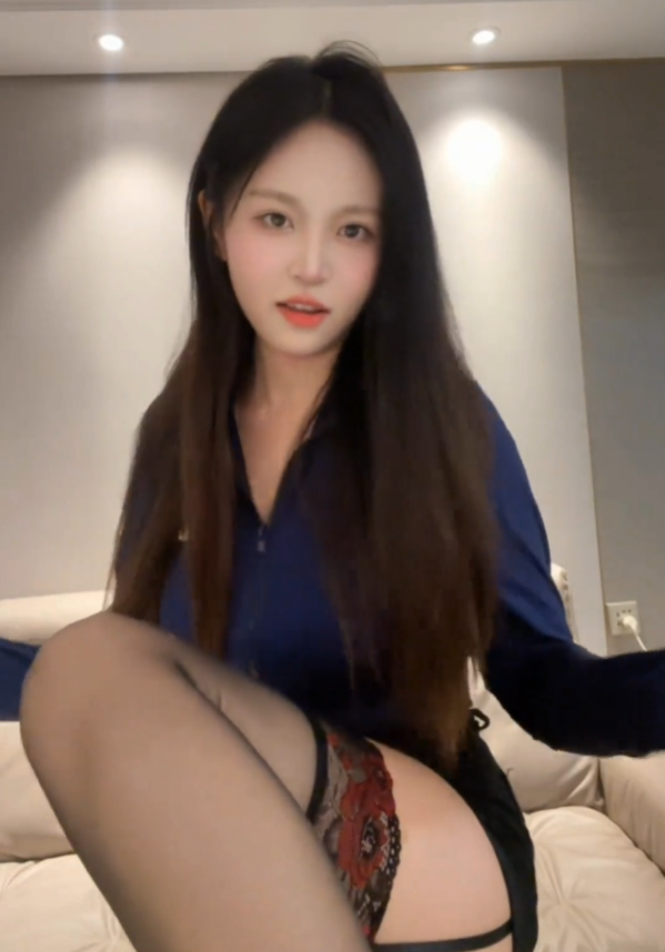 岛遇 抖音 姜糖糖《领带的新玩法》创意泳装俏皮写真图片以及视频合集下载 岛遇 抖音 姜糖糖《领带的新玩法》创意泳装俏皮写真图片以及视频合集下载