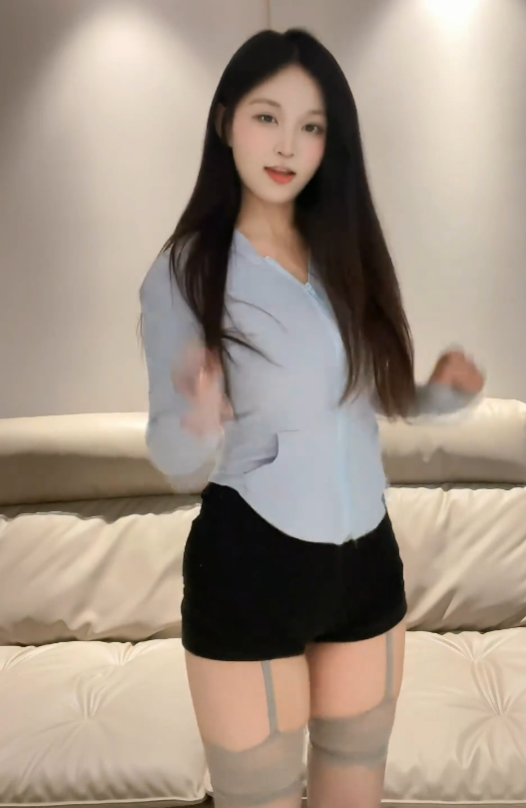 岛遇 抖音 姜糖糖《领带的新玩法》创意泳装俏皮写真图片以及视频合集下载