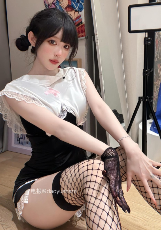 秘语空间 抖音 布罗莉《次元少女》JK制服诱惑写真图片视频合集下载