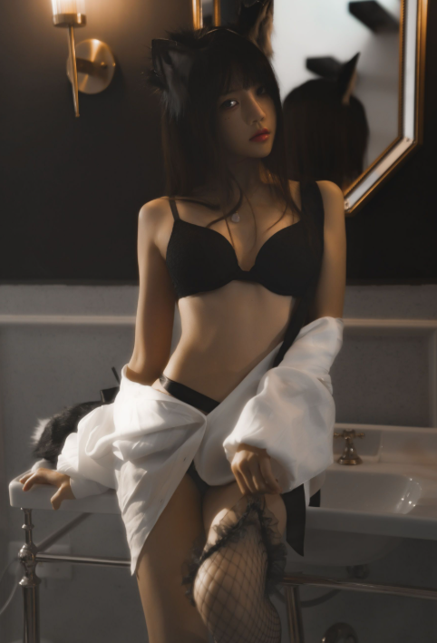 喵写真 桜桃喵《狼来了02》浴室私密魅惑写真套图合集下载