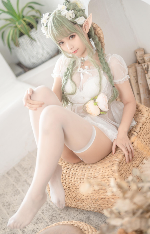 蠢沫沫《尖耳国度 绿精灵》仙境幻梦空灵写真图片以及视频合集下载