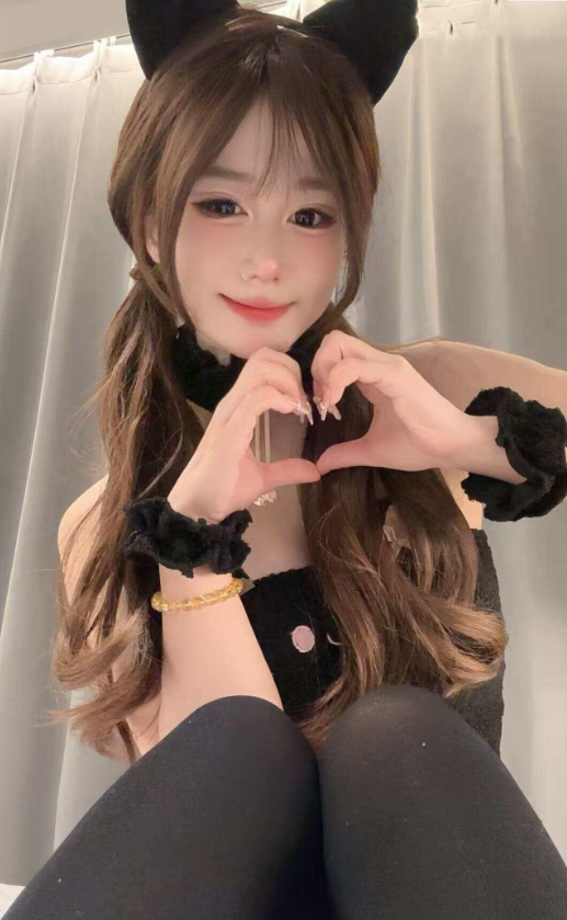 岛遇 抖音 啵啵虎《简约魅惑》居家性感诱惑写真图片视频合集下载 岛遇 抖音 啵啵虎《简约魅惑》居家性感诱惑写真图片视频合集下载