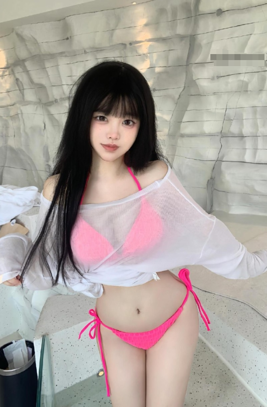 岛遇 抖音 易辞《夏日海滩》粉色比基尼诱惑写真图片视频合集下载