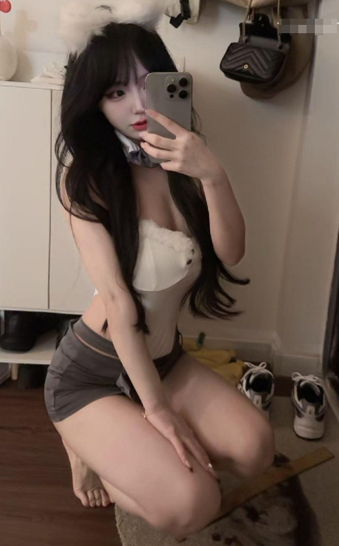 岛遇 抖音 童锣烧《居家甜心》纯欲诱惑写真图片视频合集下载 岛遇 抖音 童锣烧《居家甜心》纯欲诱惑写真图片视频合集下载