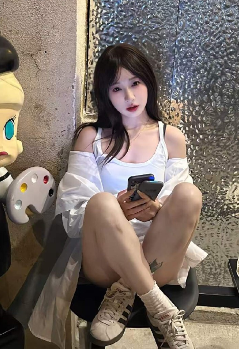 岛遇 抖音 管管我啦《午后之约》名媛风性感写真图片视频合集下载 岛遇 抖音 管管我啦《午后之约》名媛风性感写真图片视频合集下载