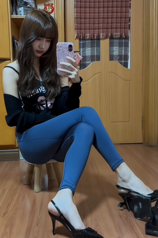 岛遇 抖音 麦香鱼《百变女王》及性感私房写真图片视频合集下载