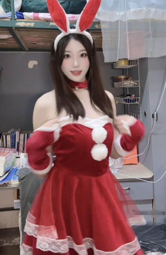 岛遇 抖音 K29《晚宴之约》知性优雅长裙写真图片视频合集下载 岛遇 抖音 K29《晚宴之约》知性优雅长裙写真图片视频合集下载