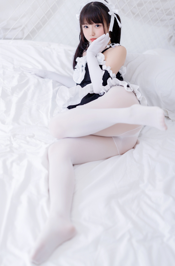 珍吱妙妙mio《女仆大人》纯欲乖巧性感写真图片视频合集下载