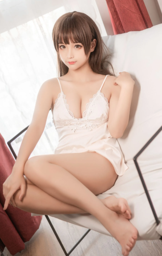 蠢沫沫《真爱版日常睡裙》纯欲居家诱惑写真图片视频合集下载